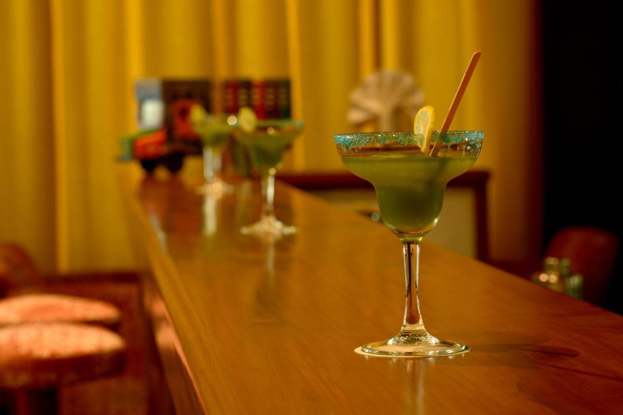 Hotel Chandela Khajuraho Luaran gambar