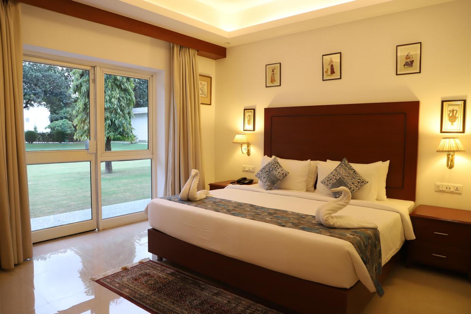 Hotel Chandela Khajuraho Luaran gambar