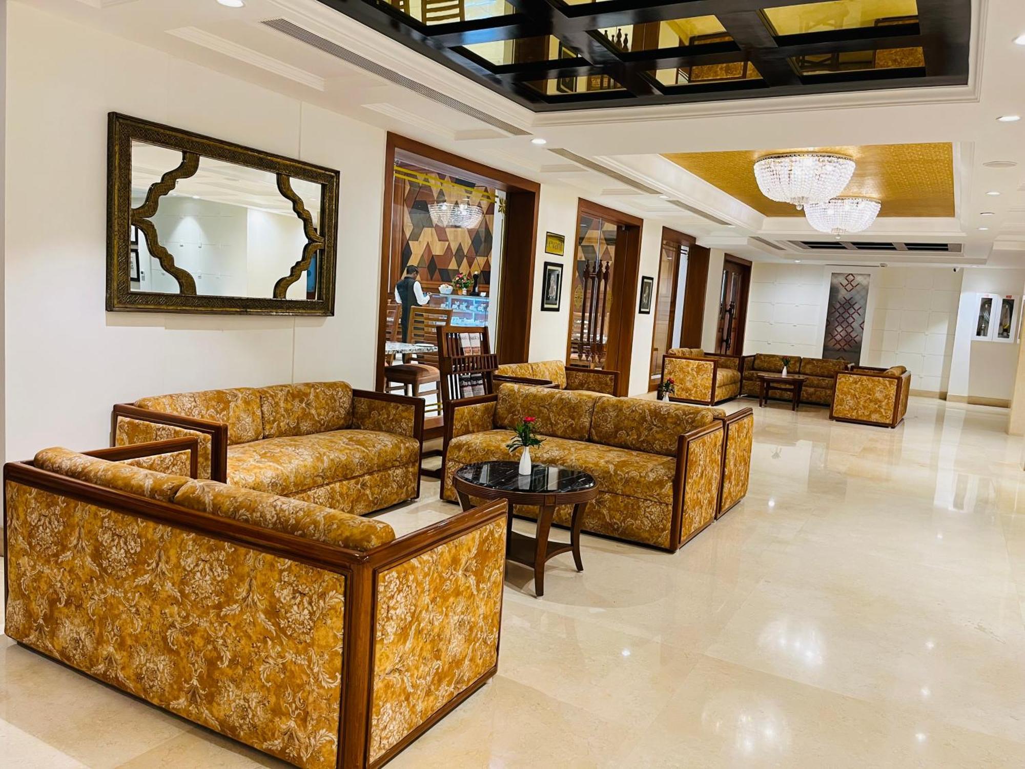 Hotel Chandela Khajuraho Luaran gambar