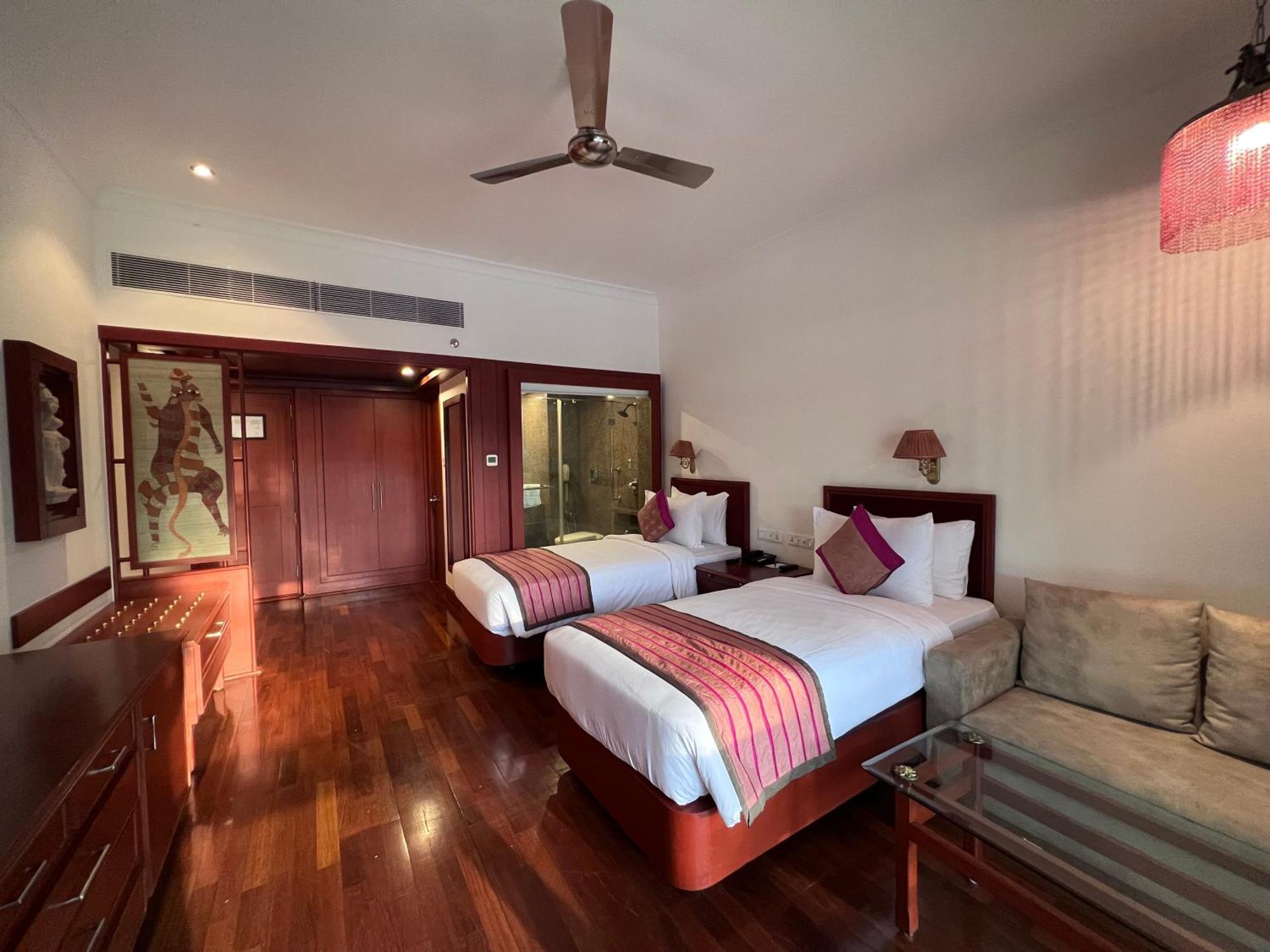 Hotel Chandela Khajuraho Luaran gambar